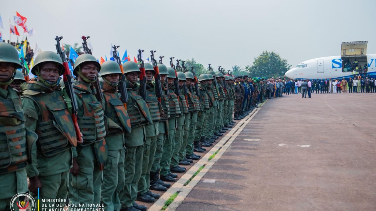 Maï-Ndombe : Les FARDC neutralisent quatre assaillants Mobondo après une embuscade meurtrière à Kwamouth