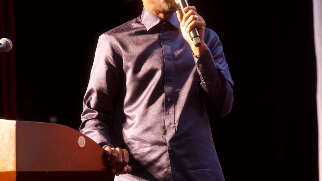 Avant-première du film « Muganga» à Kinshasa : Patrick Muyaya salue une œuvre « déstabilisante » mettant à nu la réalité tragique vécue par des milliers de congolais