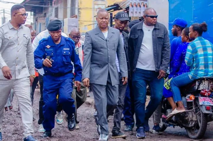 Kinshasa : Lévi Mbuta face à ses responsabilités , Kimbanseke l’accuse d’inaction et de manque de redevabilité