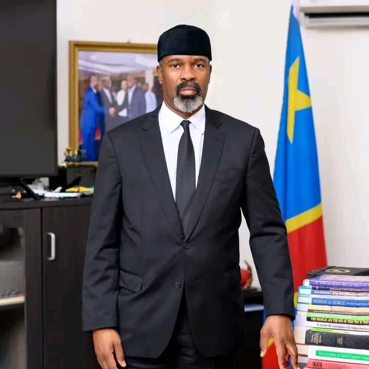 Claude Ibalanky, un loup ravisseur chassé auprès du chef se pose en donneur de leçons après la mort de Willy Ngoma