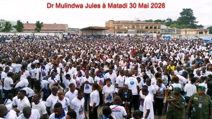 « Devant une foule immense à Matadi, Jules Mulindwa prêche l’unité et ravive l’héritage de Simon Kimbangu ».