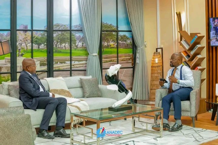 Sur la Rtnc, le directeur général de l&rsquo;ANADEC, dévoile les ambitions du programme  » Debout jeunes congolais »