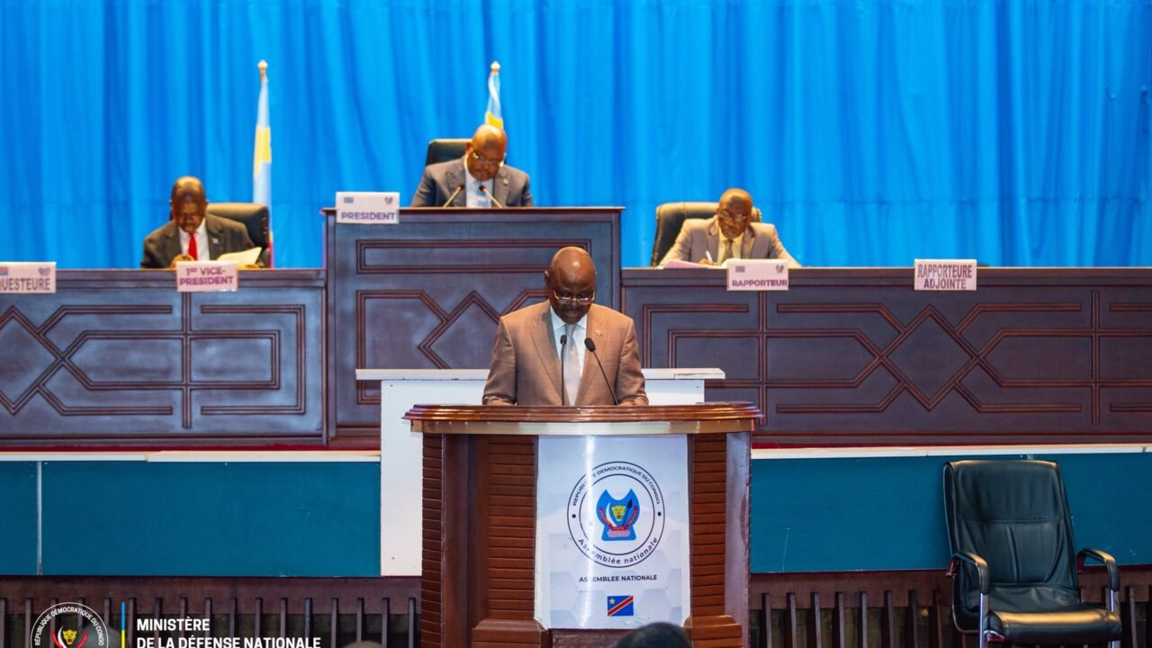 LPM 2027-2030 : Guy Kabombo plaide pour une armée moderne et professionnelle