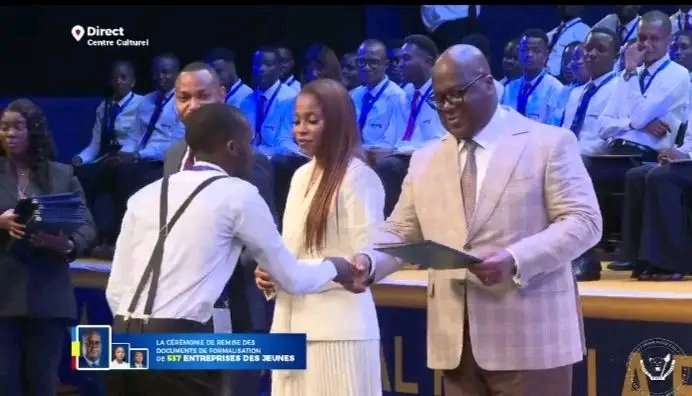 ENTREPRENEURIAT JEUNE : TSHISEKEDI FORMALISE 537 ENTREPRISES ET LANCE UN AVERTISSEMENT SÉVÈRE CONTRE LES TRACASSERIES
