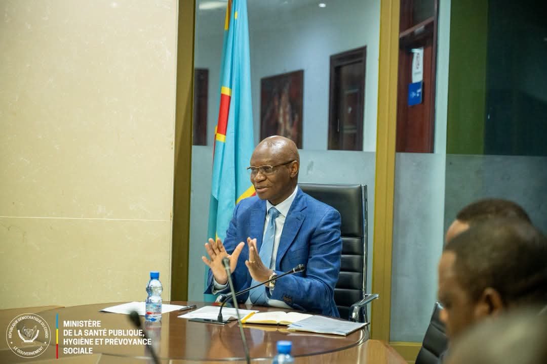 EBOLA VAINCU : LE MINISTRE KAMBA ANNONCE LA FIN DE L&rsquo;ALERTE EN RDC