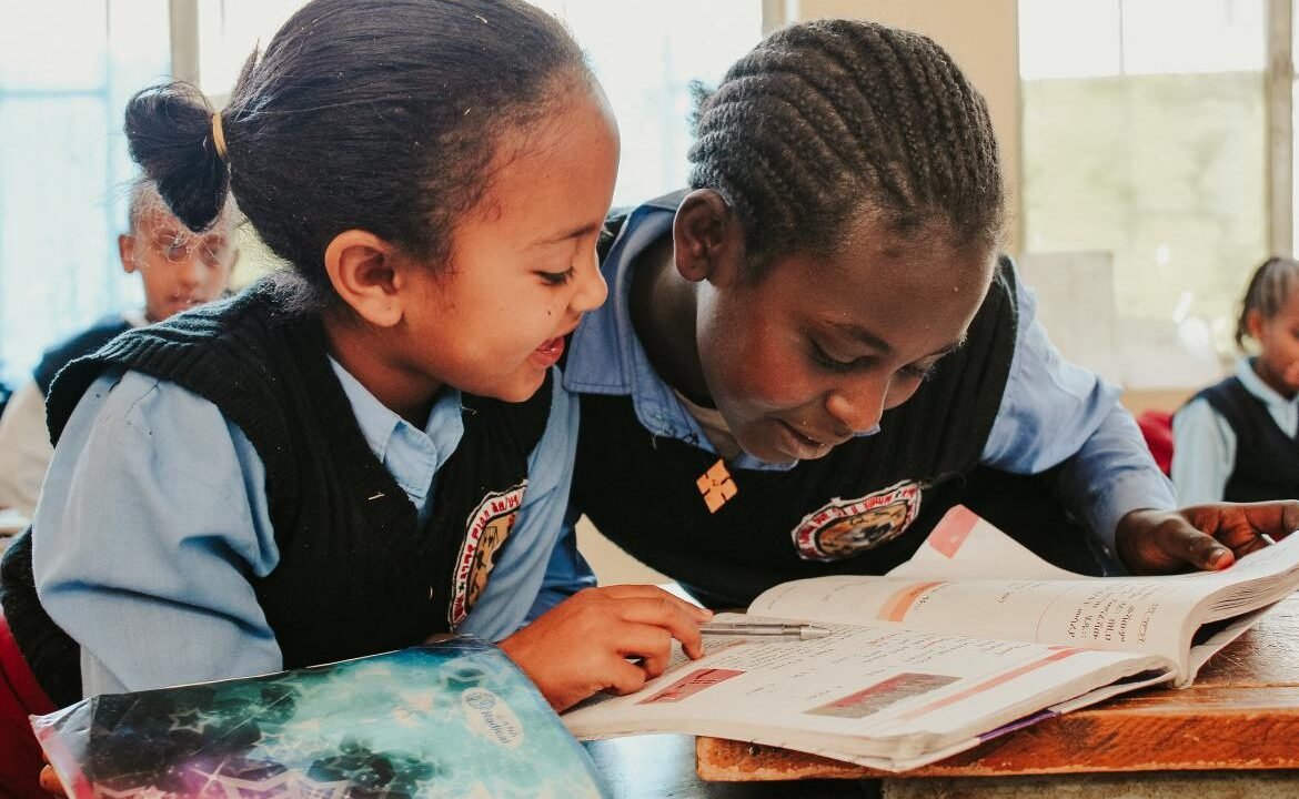 Baisse du niveau scolaire en Afrique : l&rsquo;alarme tirée après une étude révélatrice