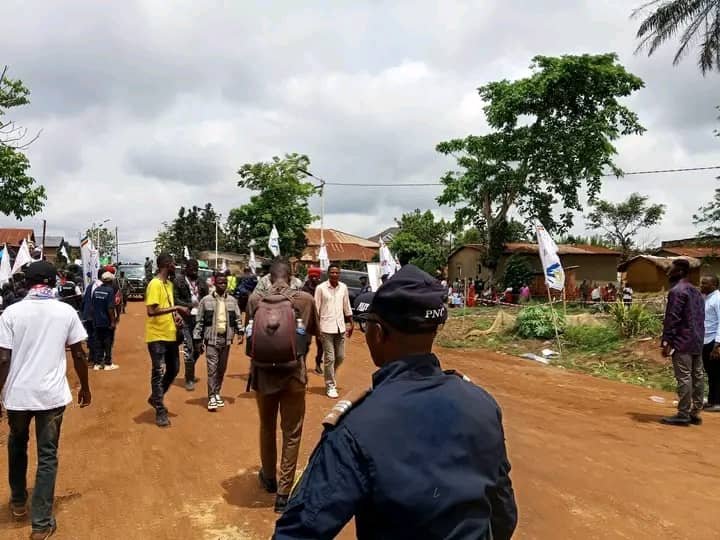 Kongo-Central : face au calvaire de la RN16, le transport fluvial sur l’Inkisi ouvre une nouvelle perspective