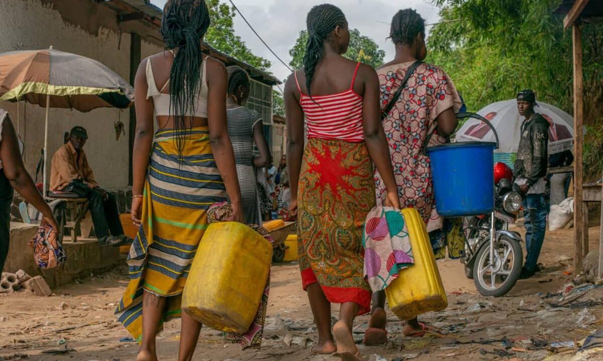 ​Pénurie d&rsquo;eau à Kinshasa : 3 quartiers de la commune de Mont-Ngafula confrontés au calvaire quotidien des femmes